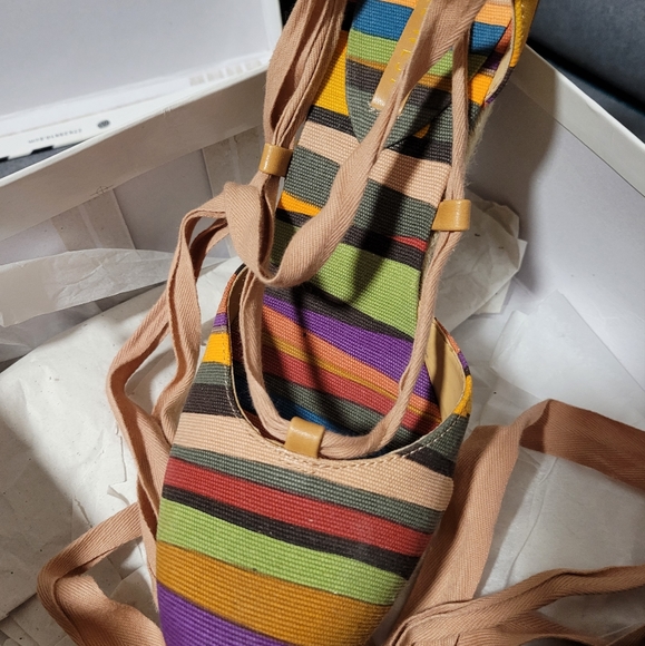 Nine West size 8 wedge sandal, multi colour - Picture 2 of 4
